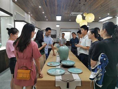 青瓷雅韻繪新篇 以舞臺藝術賦能美麗集鎮(zhèn)文化煥新